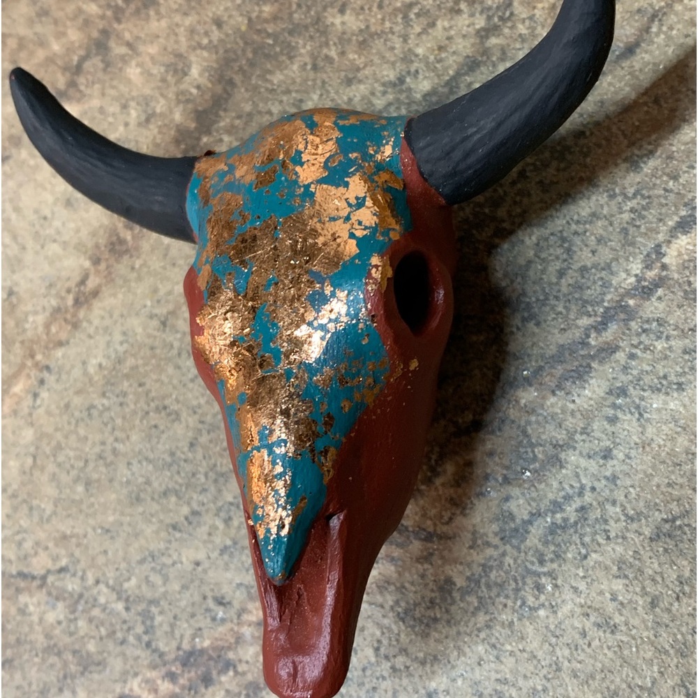 Ceramic buffalo skull magnet
